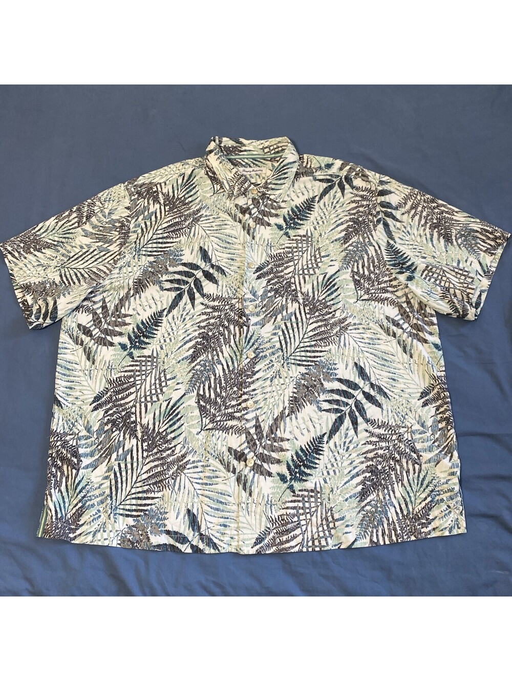 Tommy Bahama Men's 2XLB Button Down Hawaiian Shirt Green Floral Silk COOLMAX
